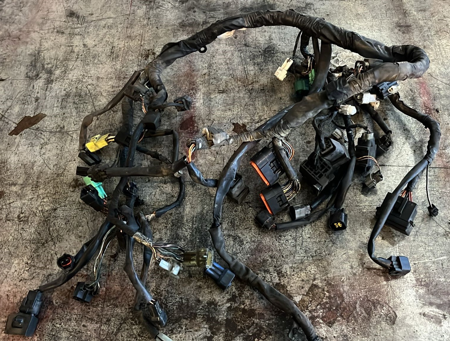 Instalación eléctrica Suzuki GSR 600 2006