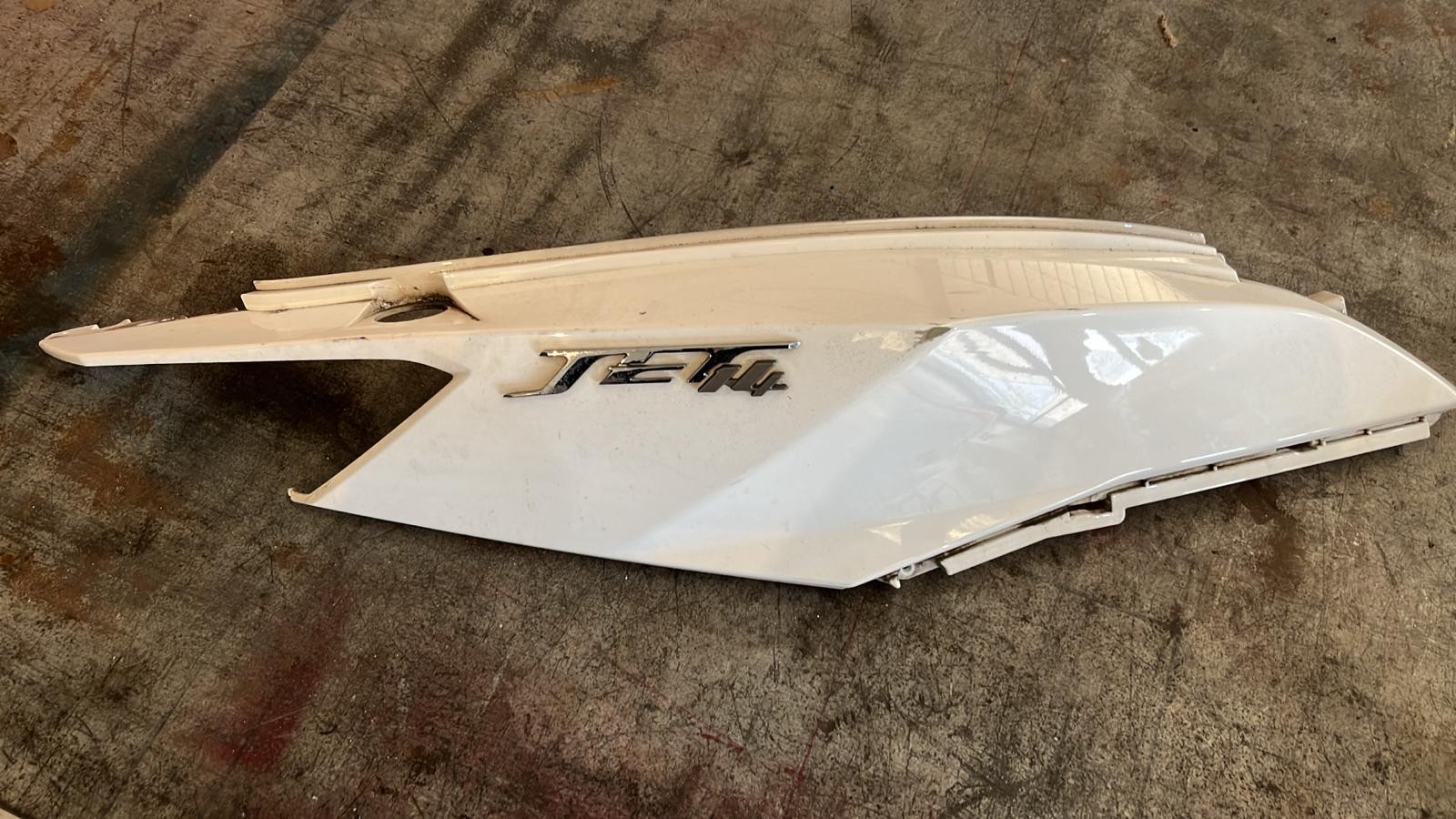 Lateral trasero derecho Sym Jet 14 125 2020
