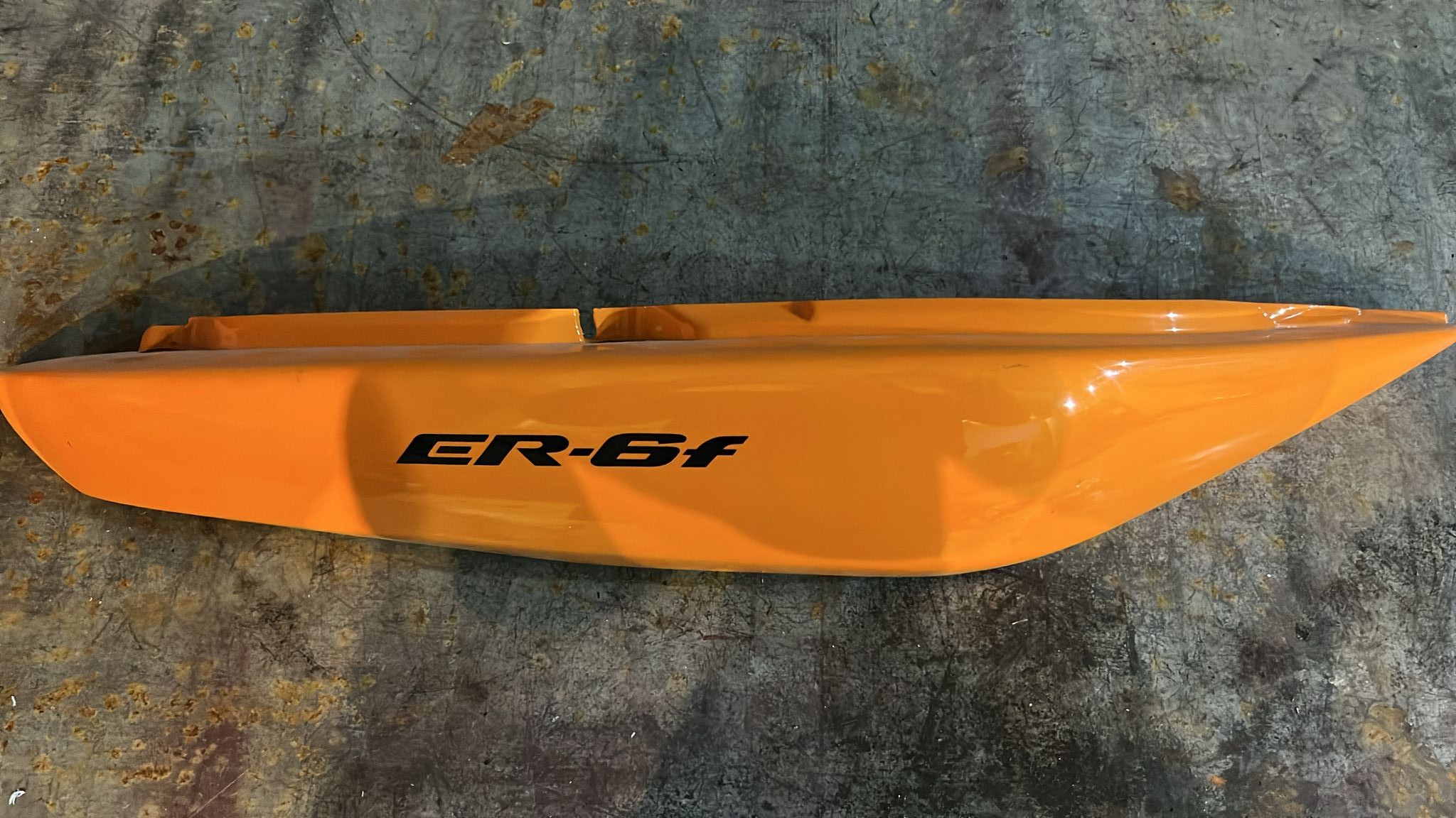 Lateral trasero derecho Kawasaki ER-6f 2008