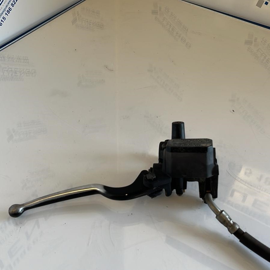 Bomba de freno delantero Yamaha Xmax 250 2005