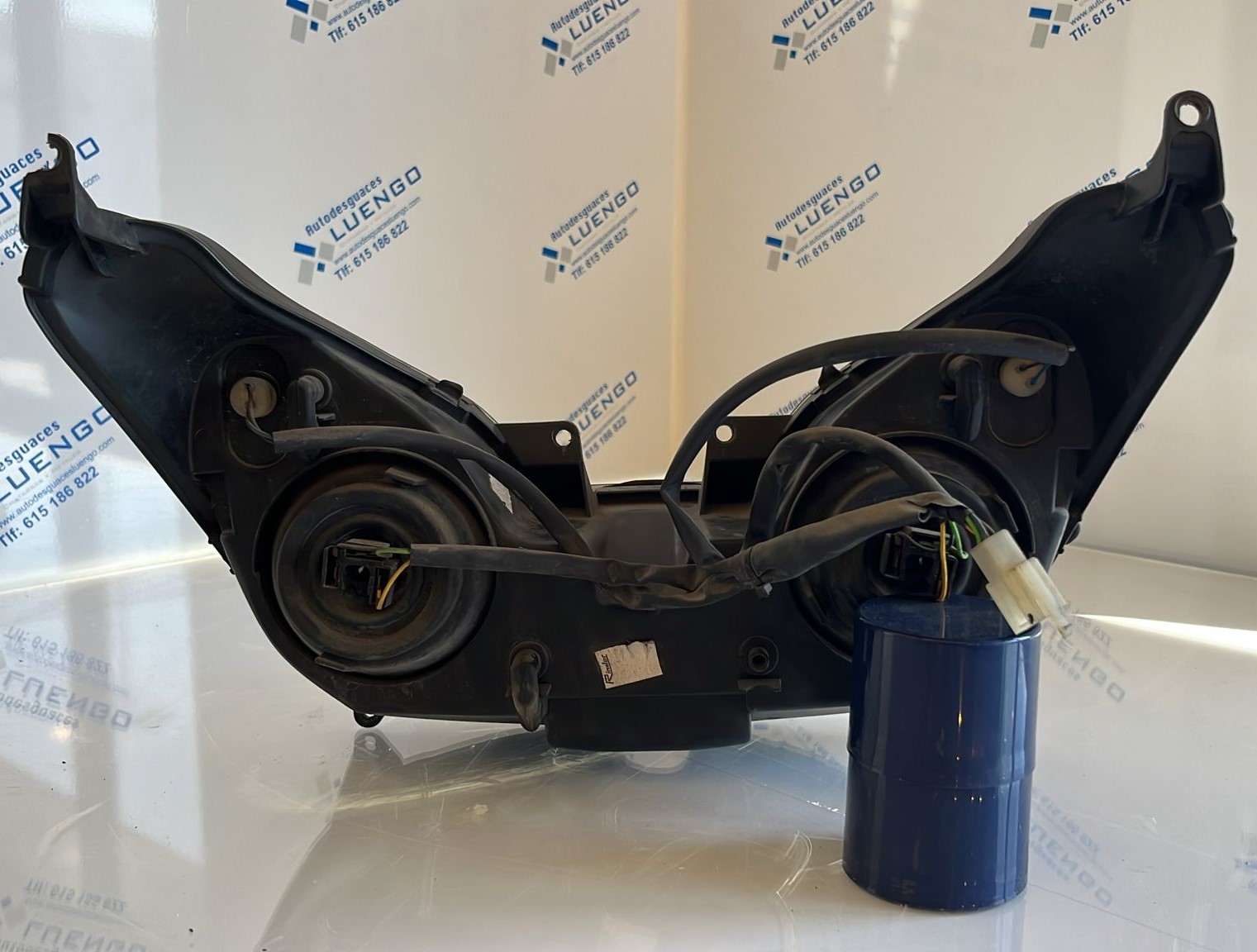 Faro delantero Yamaha Xmax 250 2005