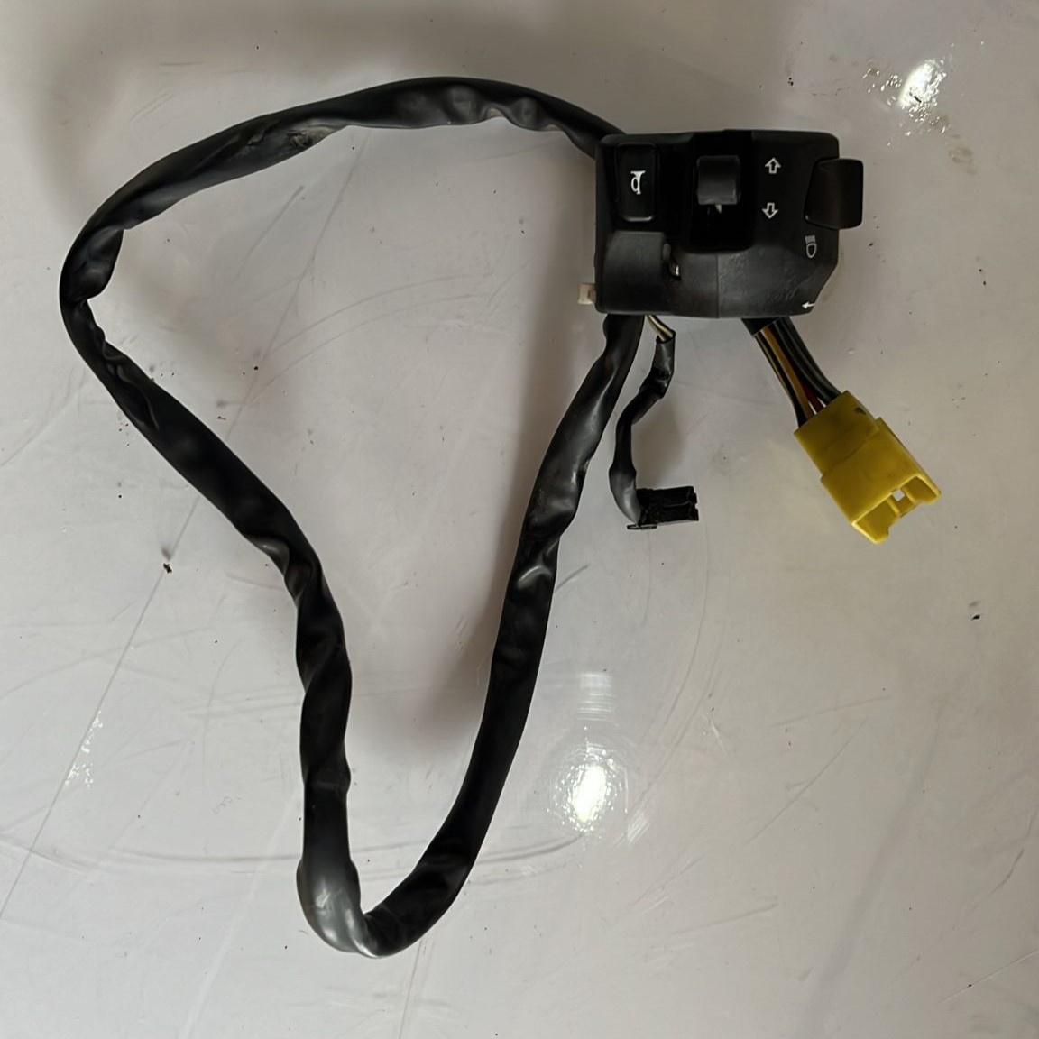 Piña de luces lado izquierdo Suzuki SV 650 2002