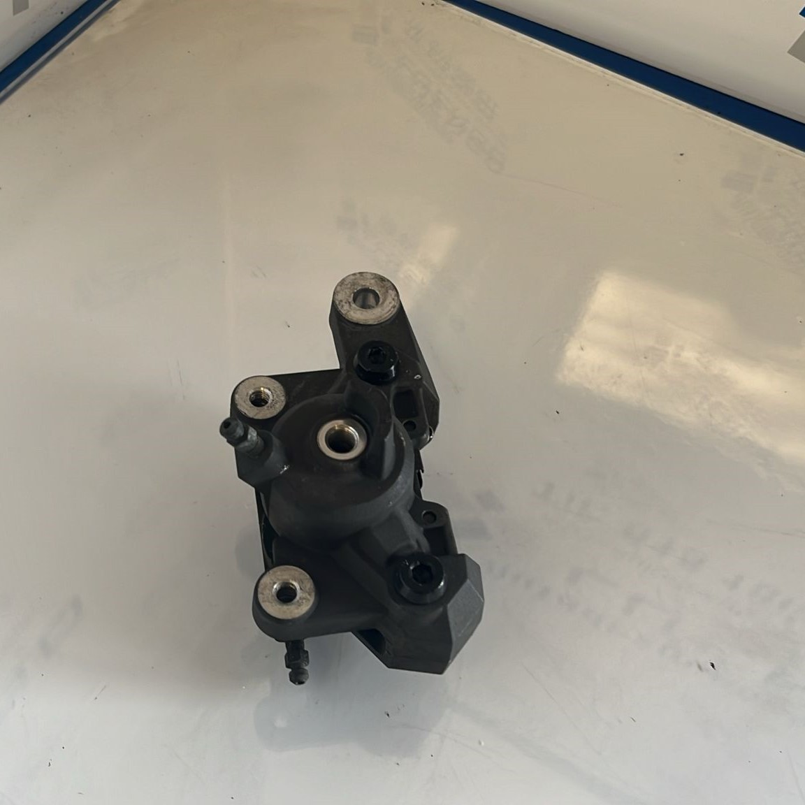 Pinza de freno trasero Suzuki SV 650 2002