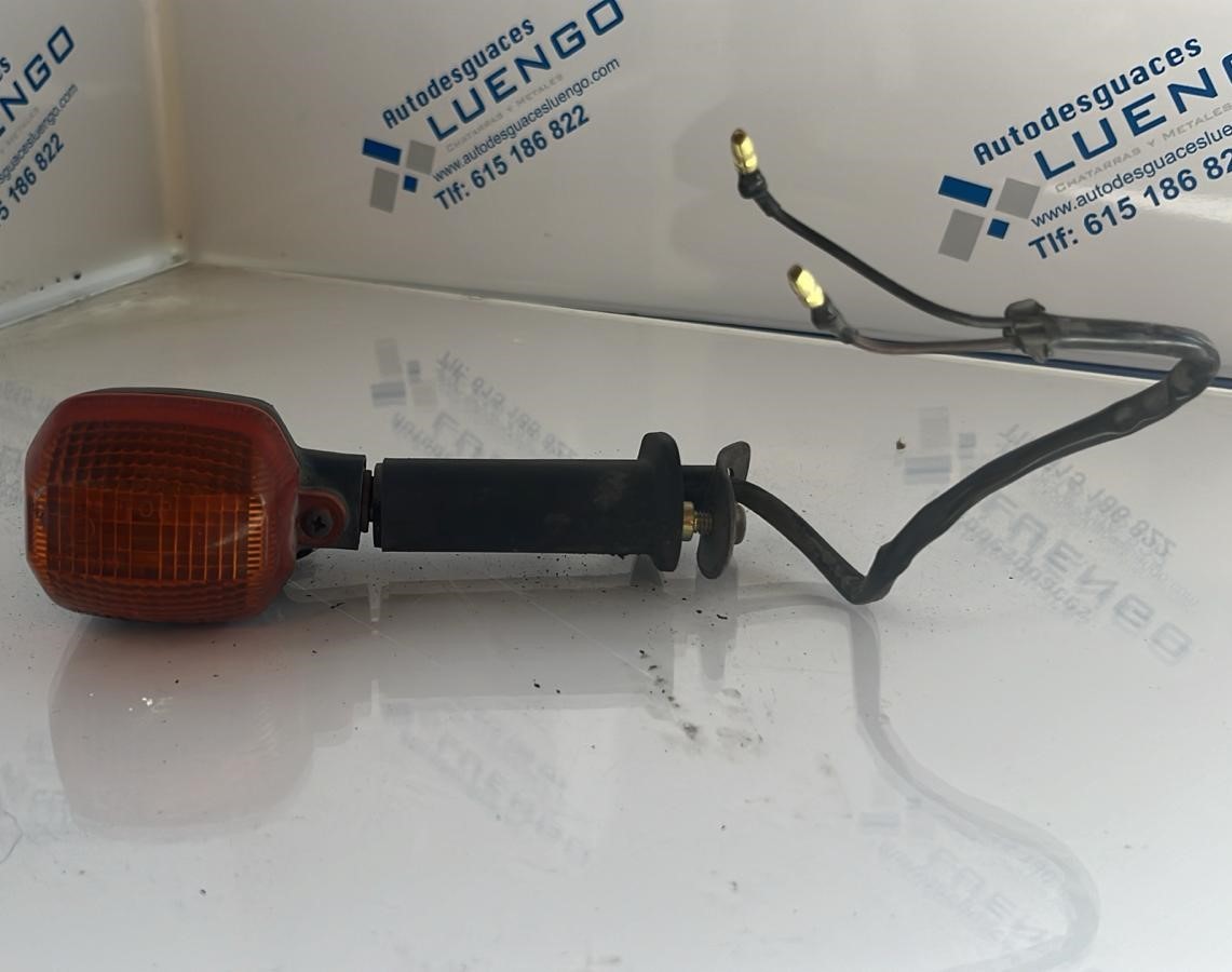 Intermitente trasero izquierdo Yamaha FZS 600 Fazer 2003