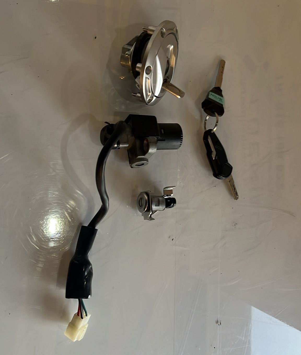 Conjunto de cerraduras Voge DS 500 2022