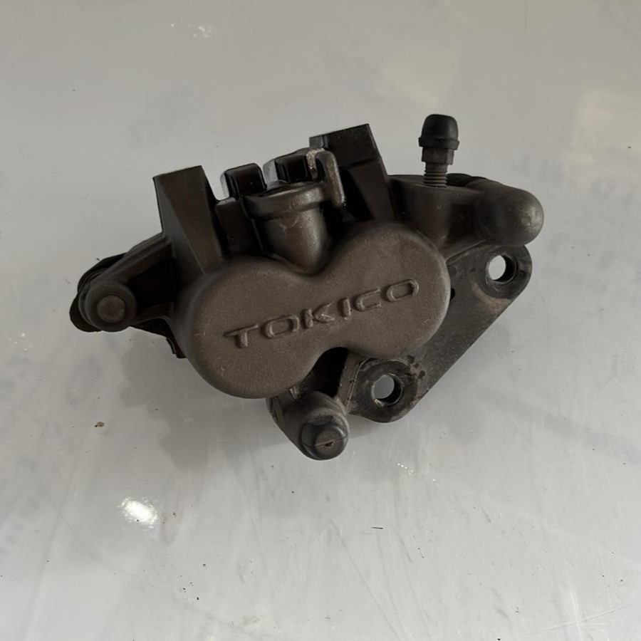 Pinza de freno delantero lado derecho Suzuki SV 650 S 2003