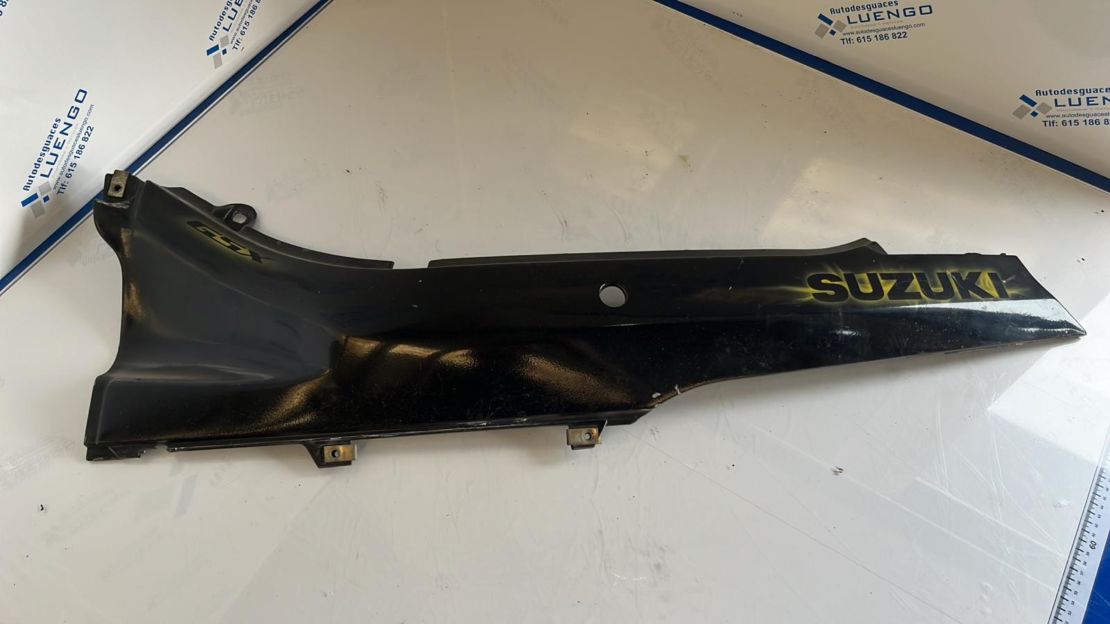 Lateral trasero izquierdo Suzuki GSX 750F 1992