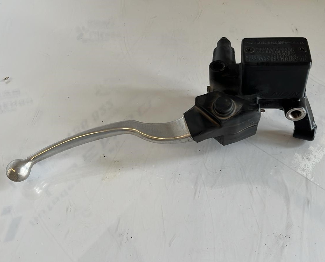 Bomba de freno delantero Yamaha YS 125 2017