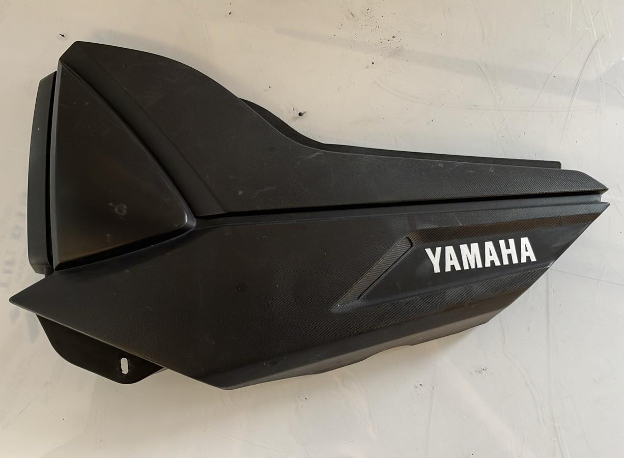 Lateral izquierdo Yamaha YS 125 2017