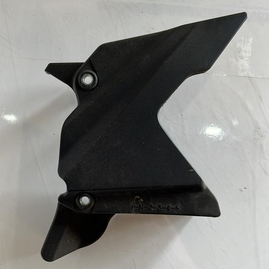 Protector de piñón de ataque Yamaha YS 125 2017