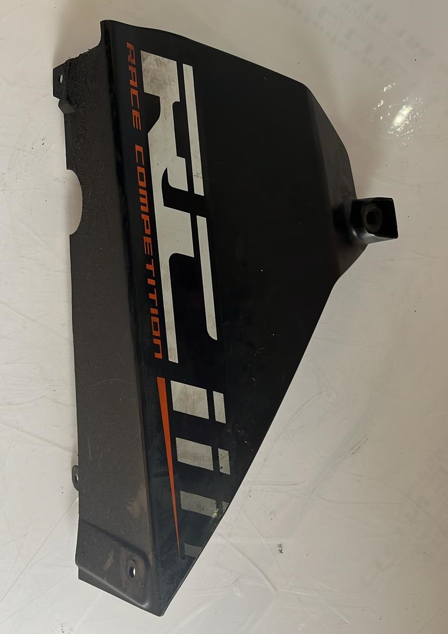 Quilla de lado izquierdo KTM RC 125 2016