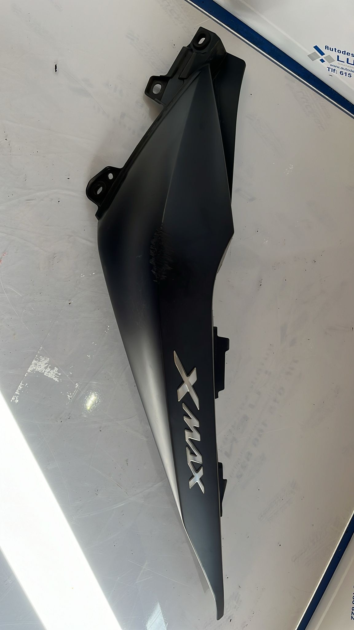 Lateral trasero izquierdo Yamaha Xmax 125 2019