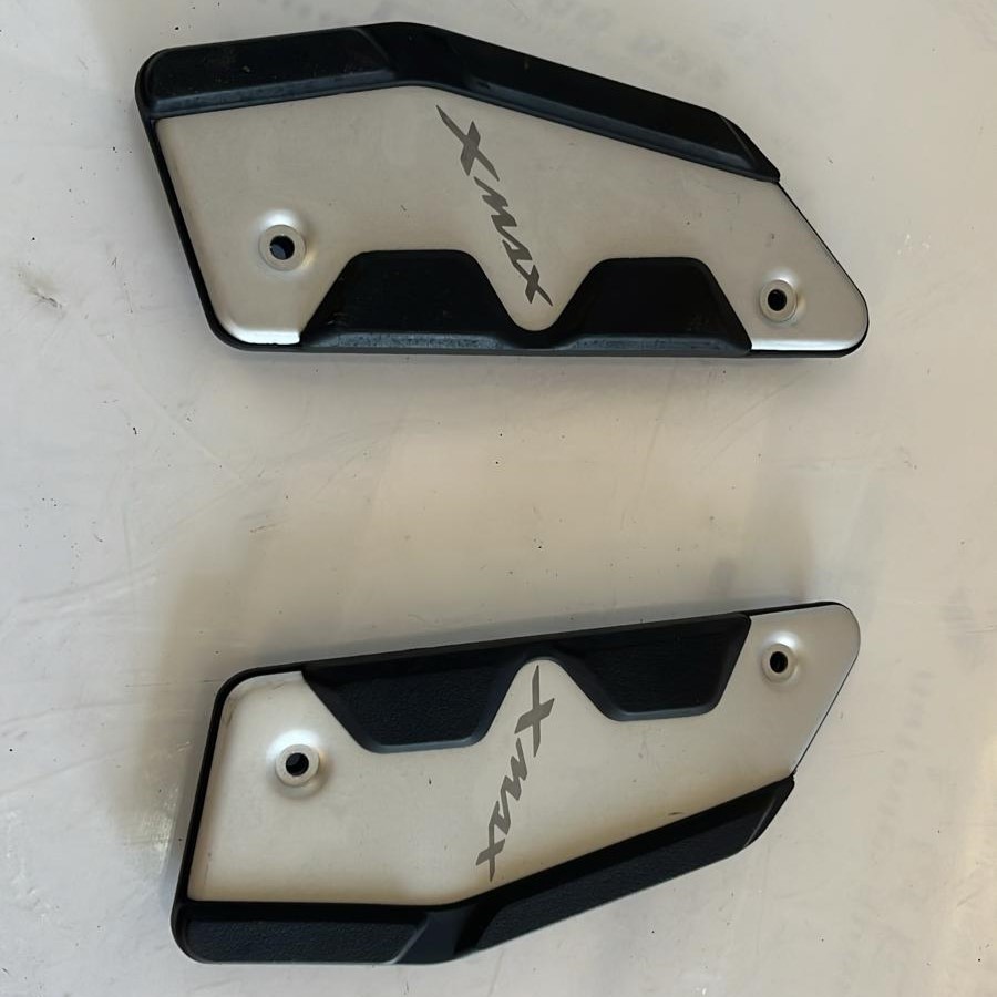 Gomas superiores del reposapiés Yamaha Xmax 125 2019