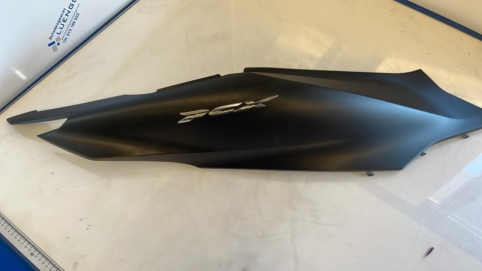 Lateral trasero derecho Honda PCX 125 2022