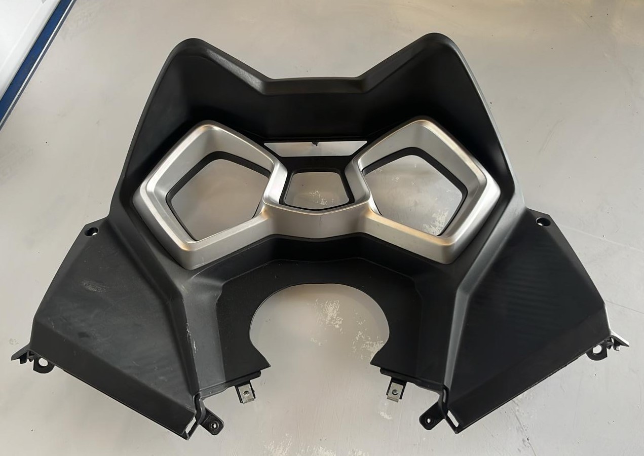 Plástico cubre marcador Sym Cruisym 300 2019