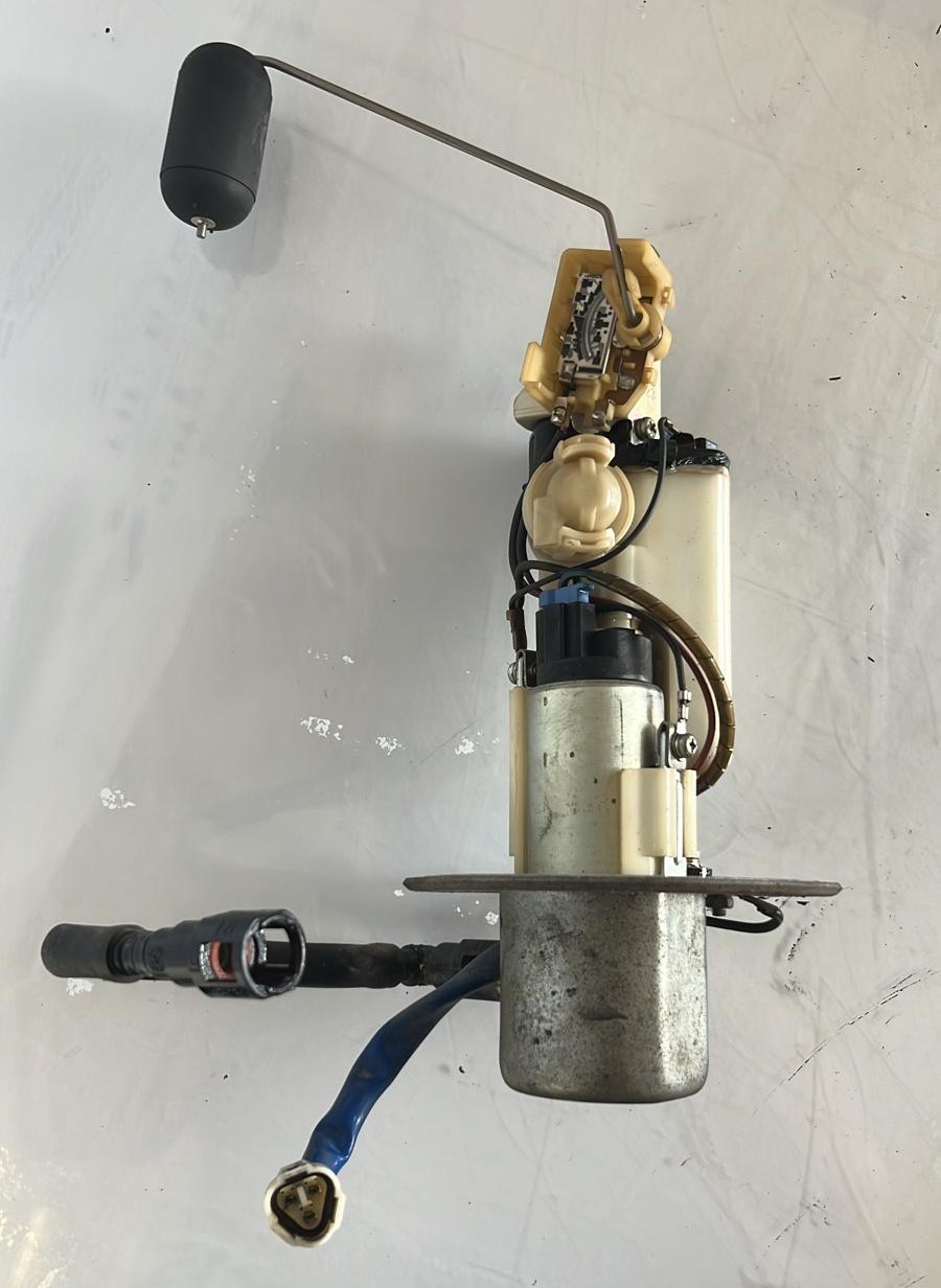Bomba de gasolina Suzuki GSR 600 2007