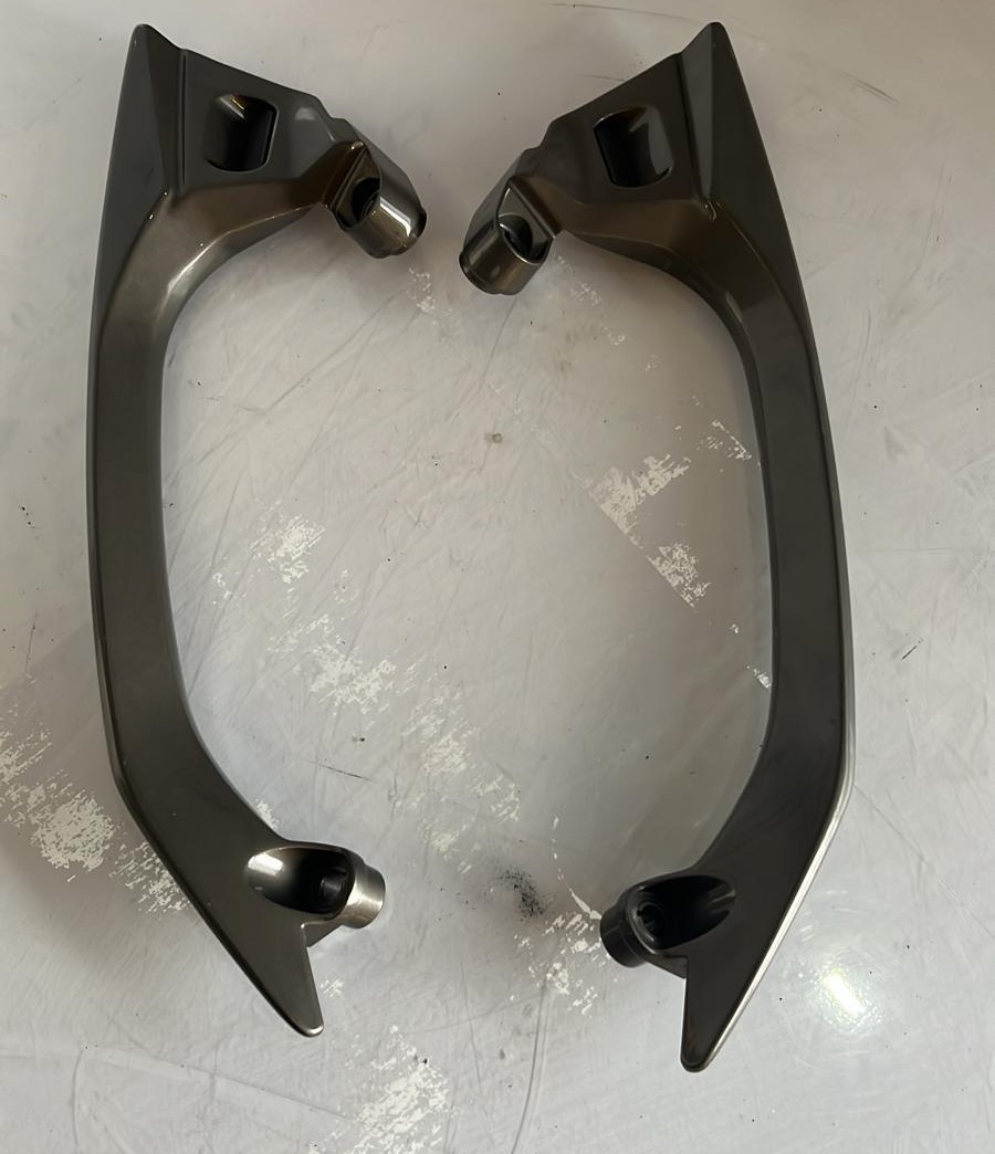 Asideros Sym Cruisym 300 2019