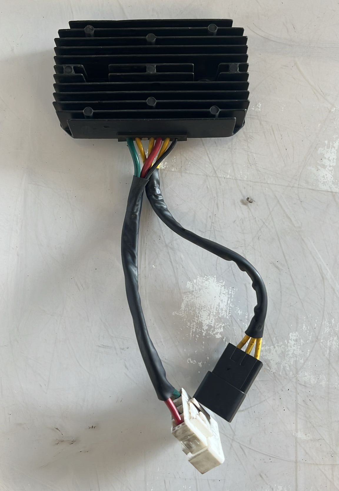 Regulador de corriente Sym Cruisym 300 2019
