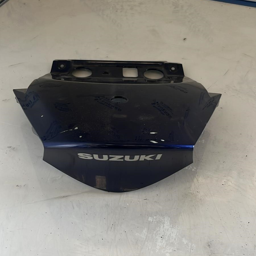 Tapa superior de piloto trasero Suzuki Burgman 125 2007