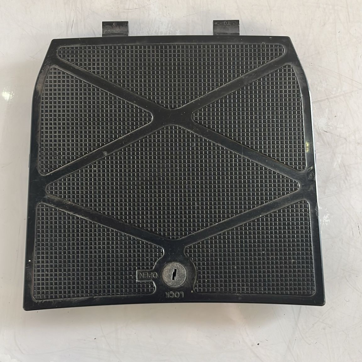 Tapa baúl porta herramientas Yamaha XTZ 750 Super Tenere 1995