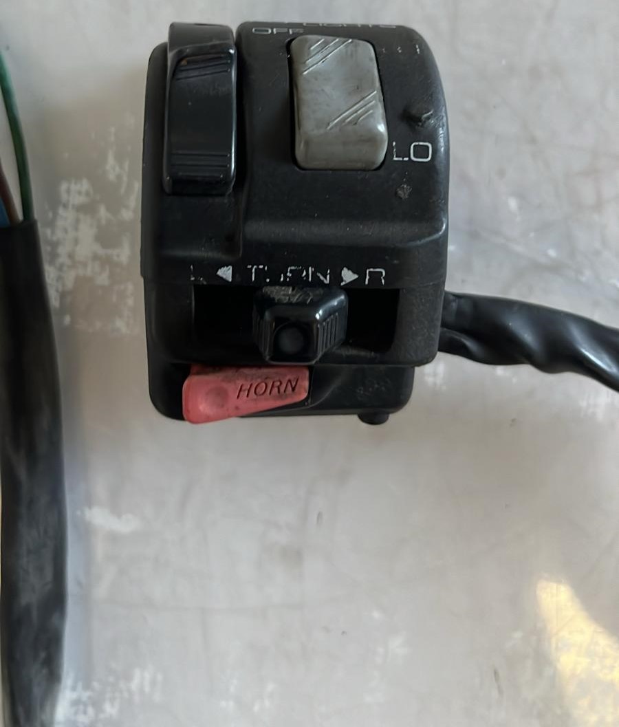 Piña de luces lado izquierdo Yamaha XTZ 750 Super Tenere 1995