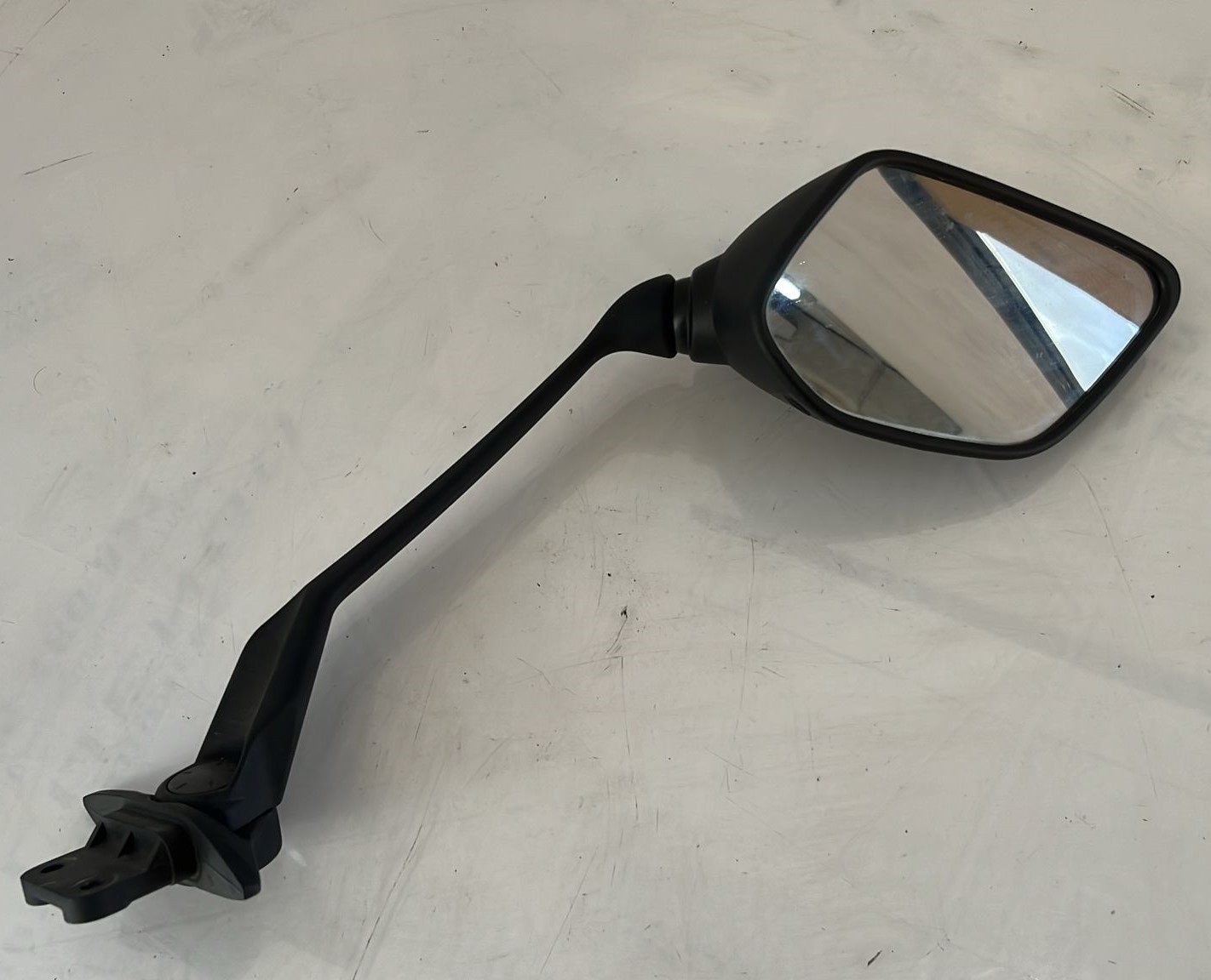 Espejo derecho Yamaha Tmax 530 2016