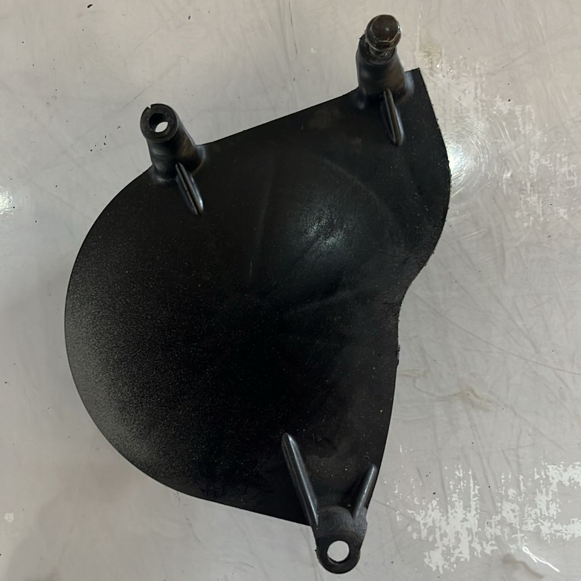 Tapa de piñón Yamaha XTZ 750 Super Tenere 1995