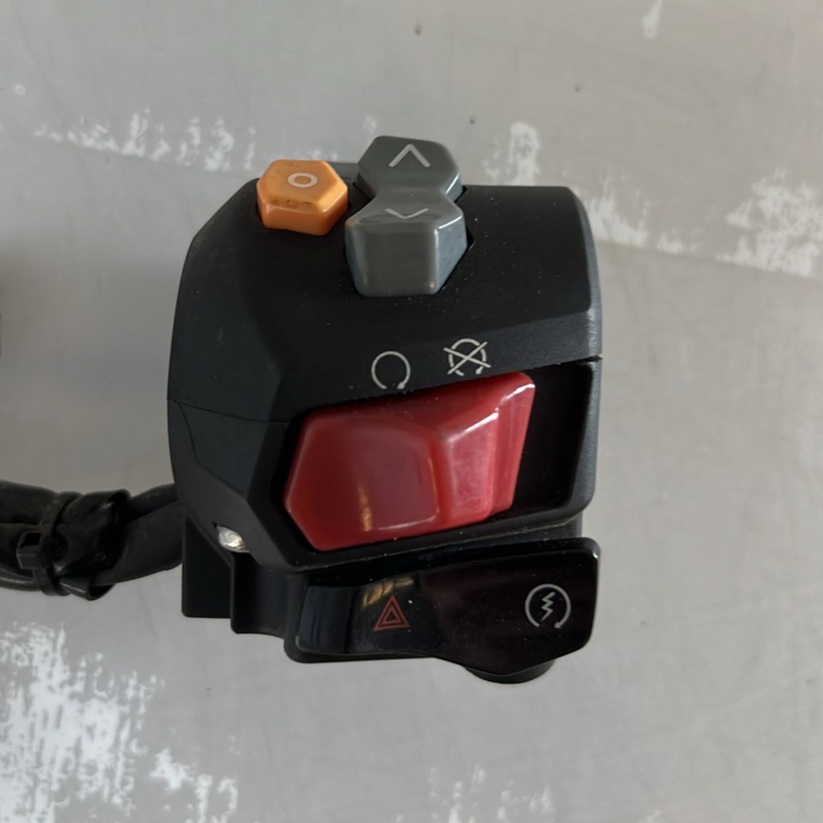 Piña de encendido lado derecho Kymco Xciting S 400 2021