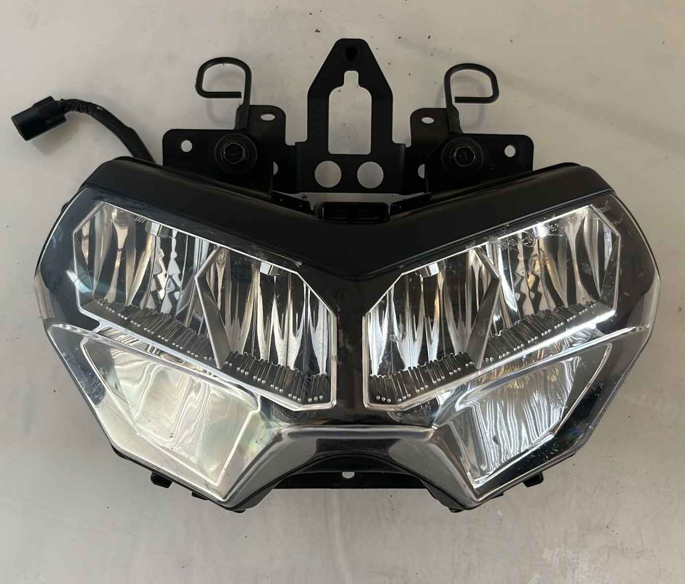 Faro Kawasaki Z 400 2022