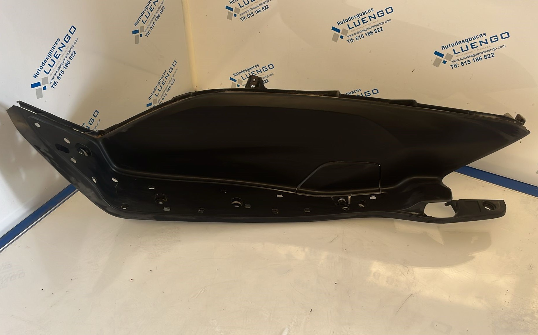 Suelo de lado izquierdo Honda PCX 125 2009