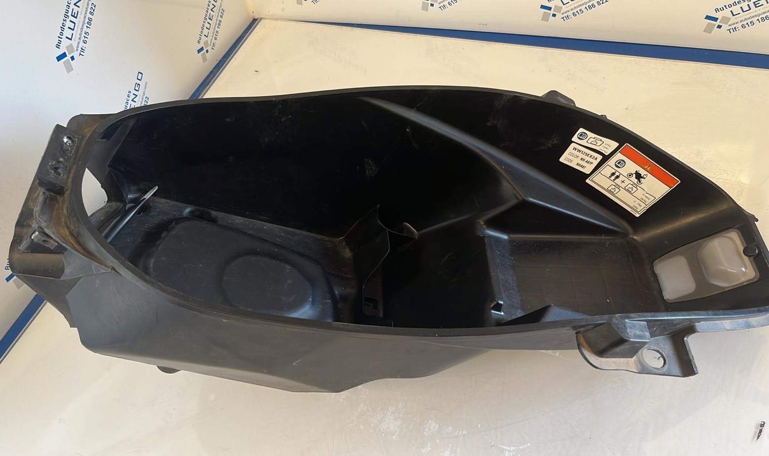 Baúl bajo asiento Honda PCX 125 2009