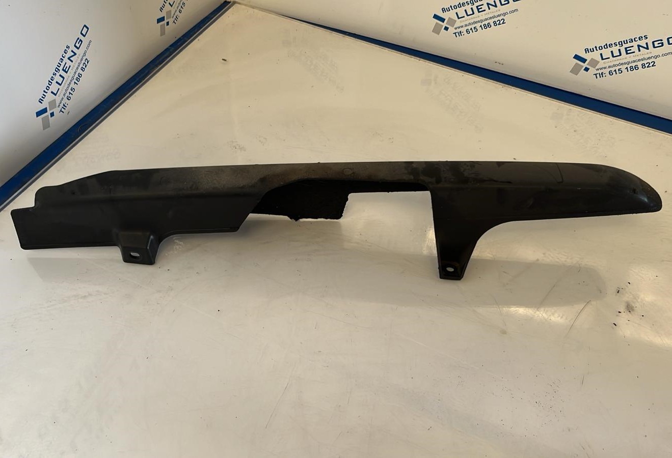 Cubre cadena Honda Varadero XLV 1000 carburación 2001