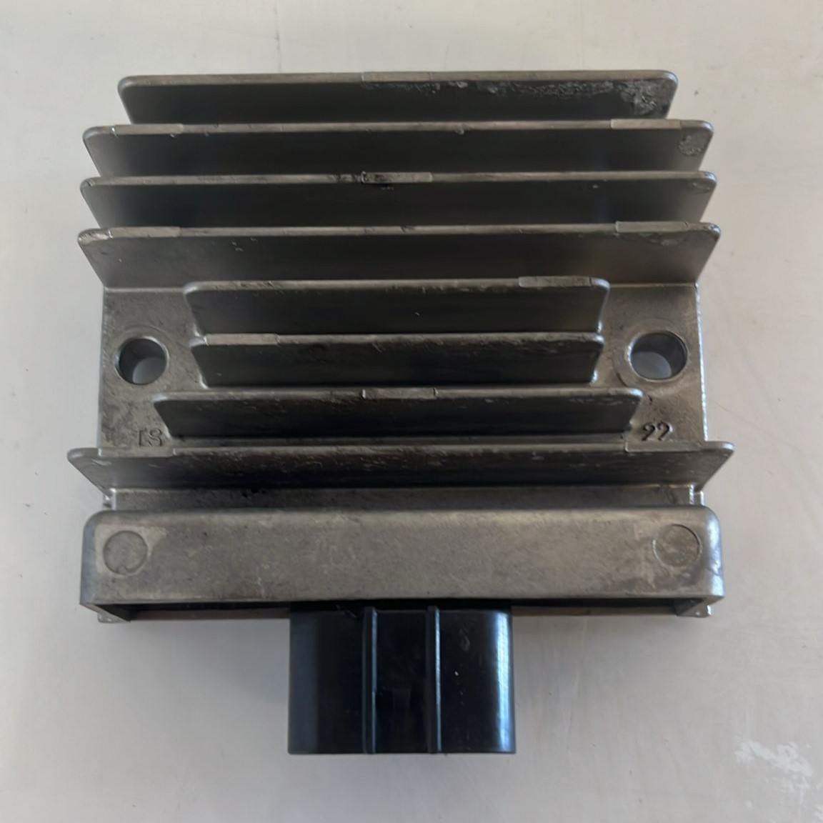Regulador de corriente Kawasaki Z 400 2022