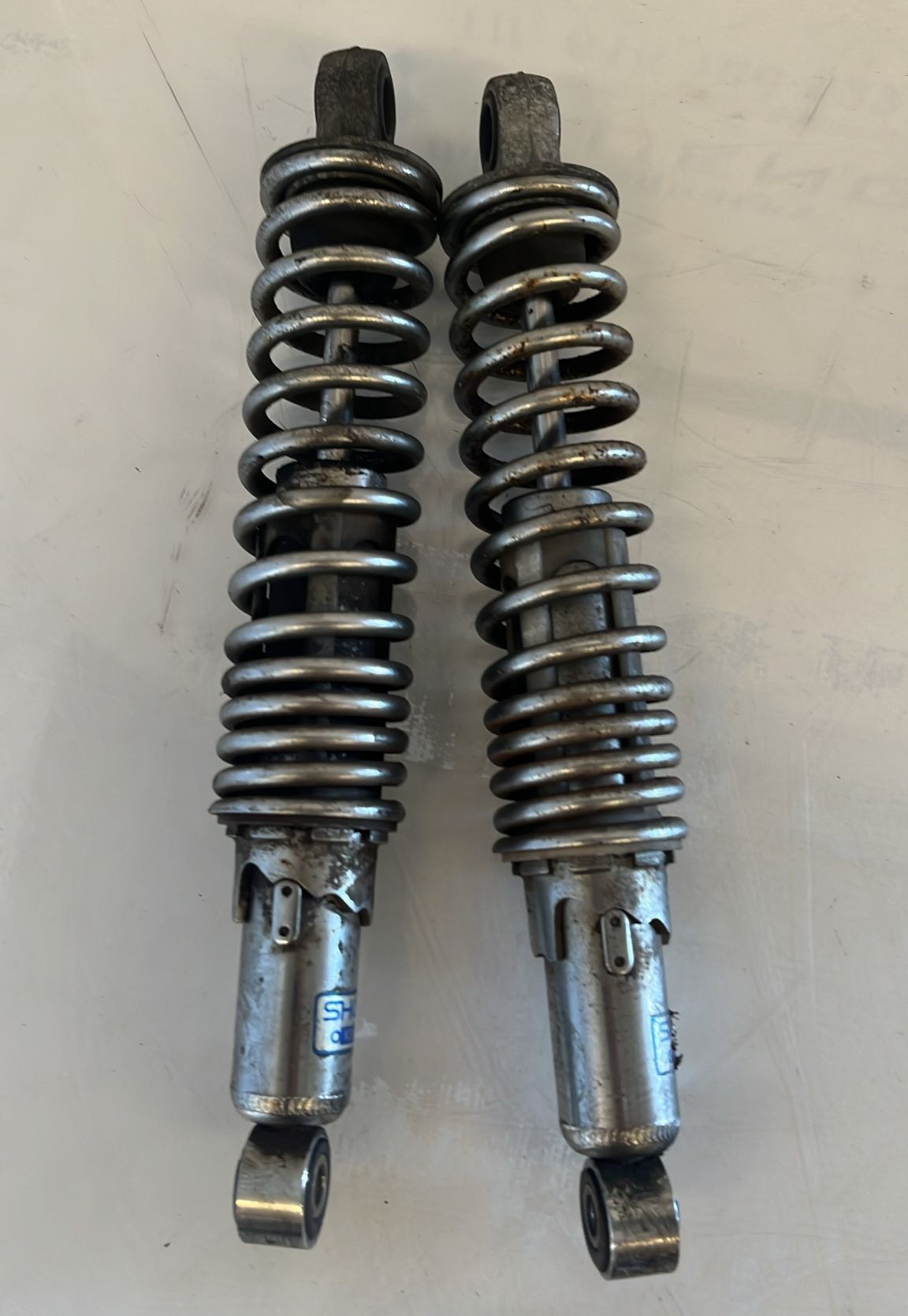 Amortiguadores traseros Honda CB 250 2001