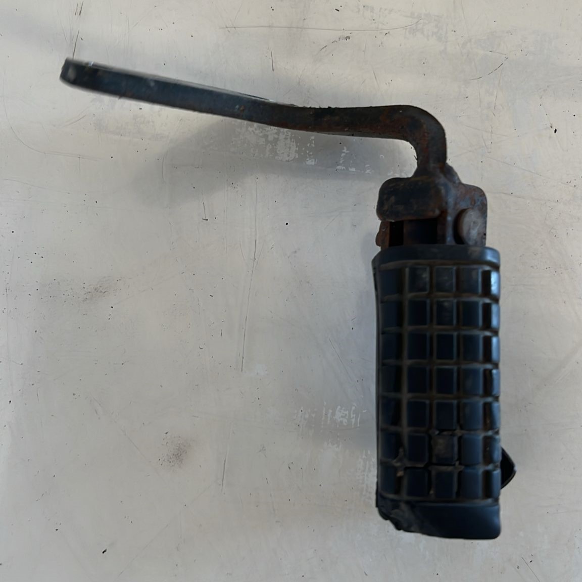 Estribera derecha Honda CB 250 2001