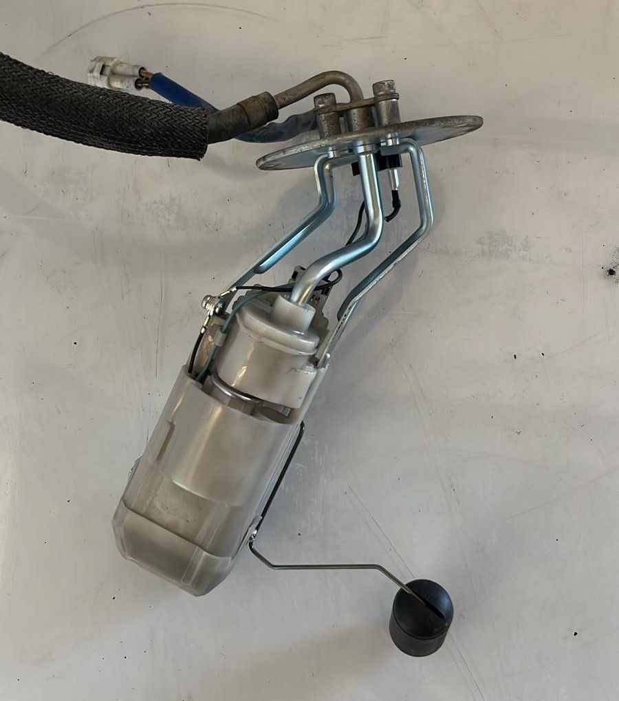 Bomba de gasolina Suzuki Burgman 400 2016