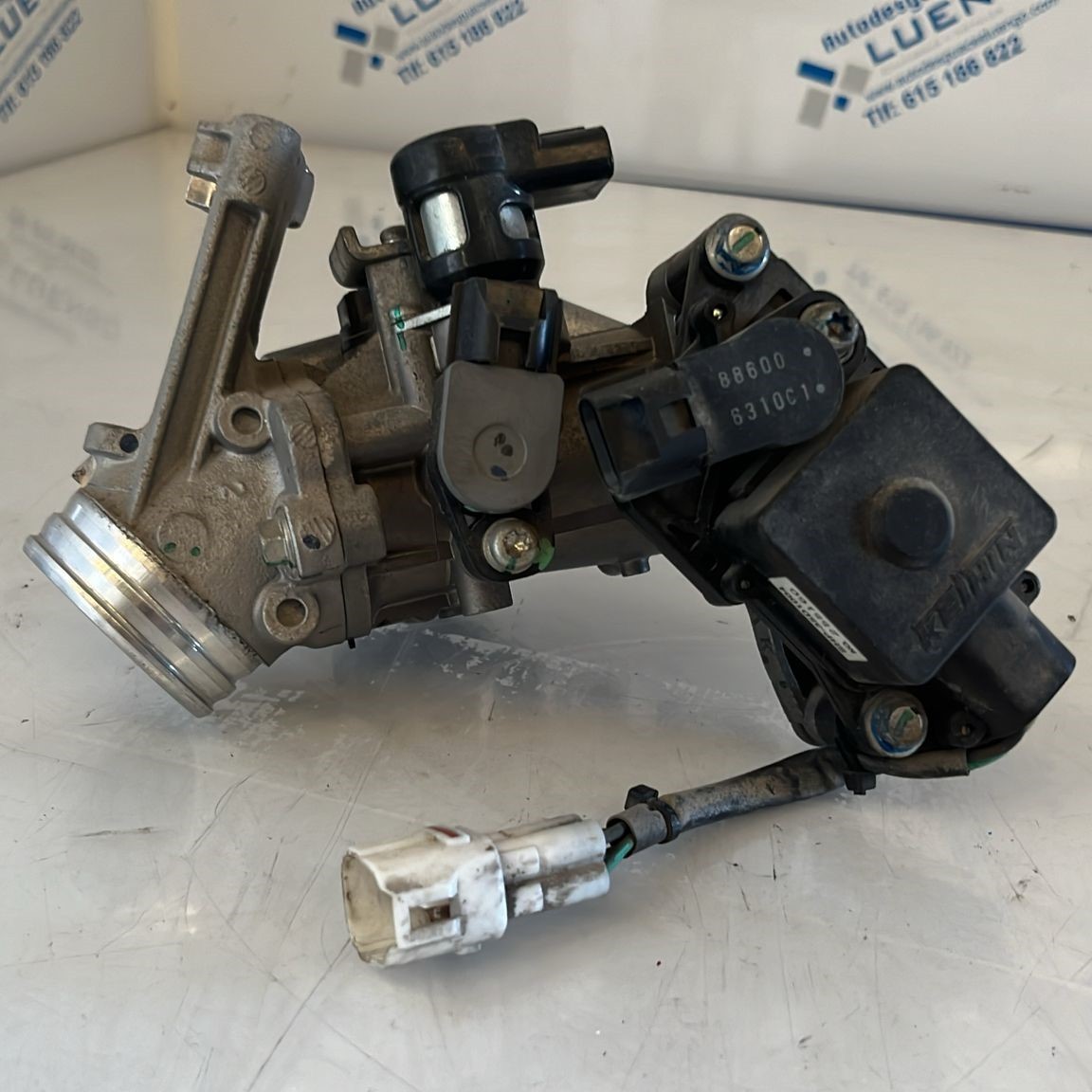 Cuerpo de mariposas Suzuki Burgman 400 2016