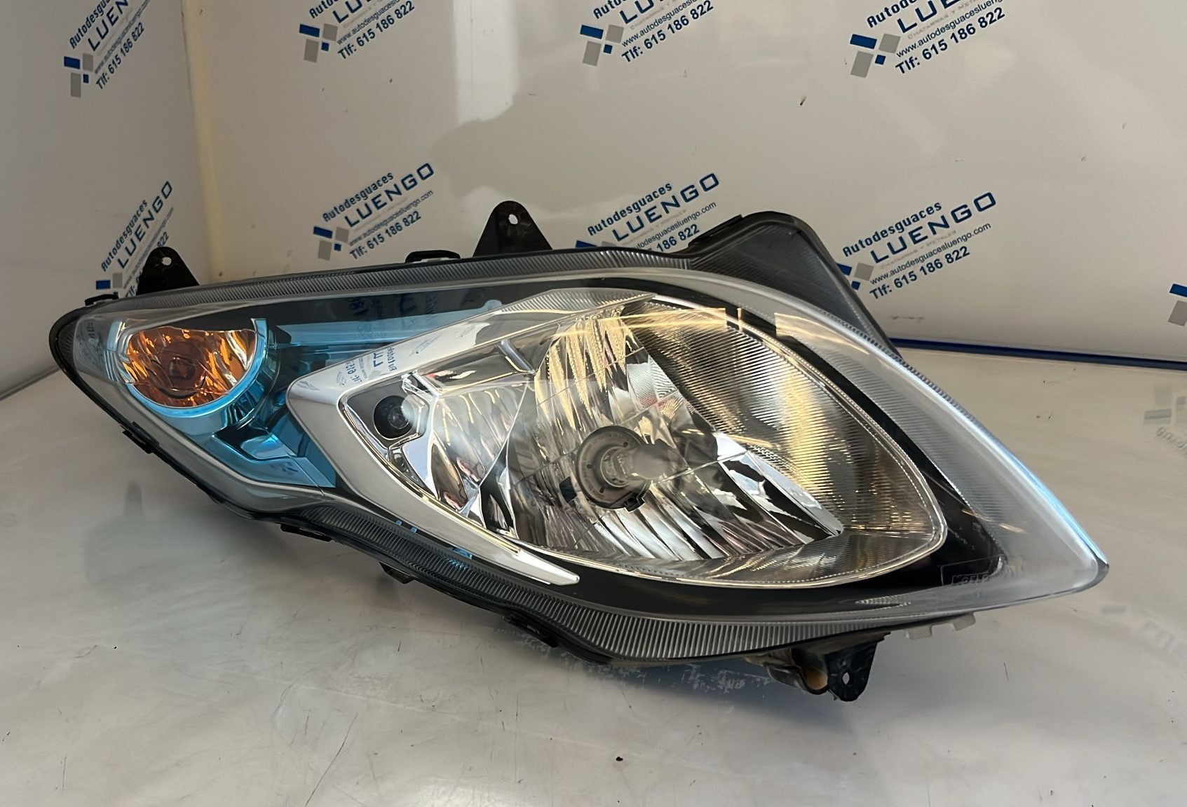 Faro delantero derecho Suzuki Burgman 400 2016