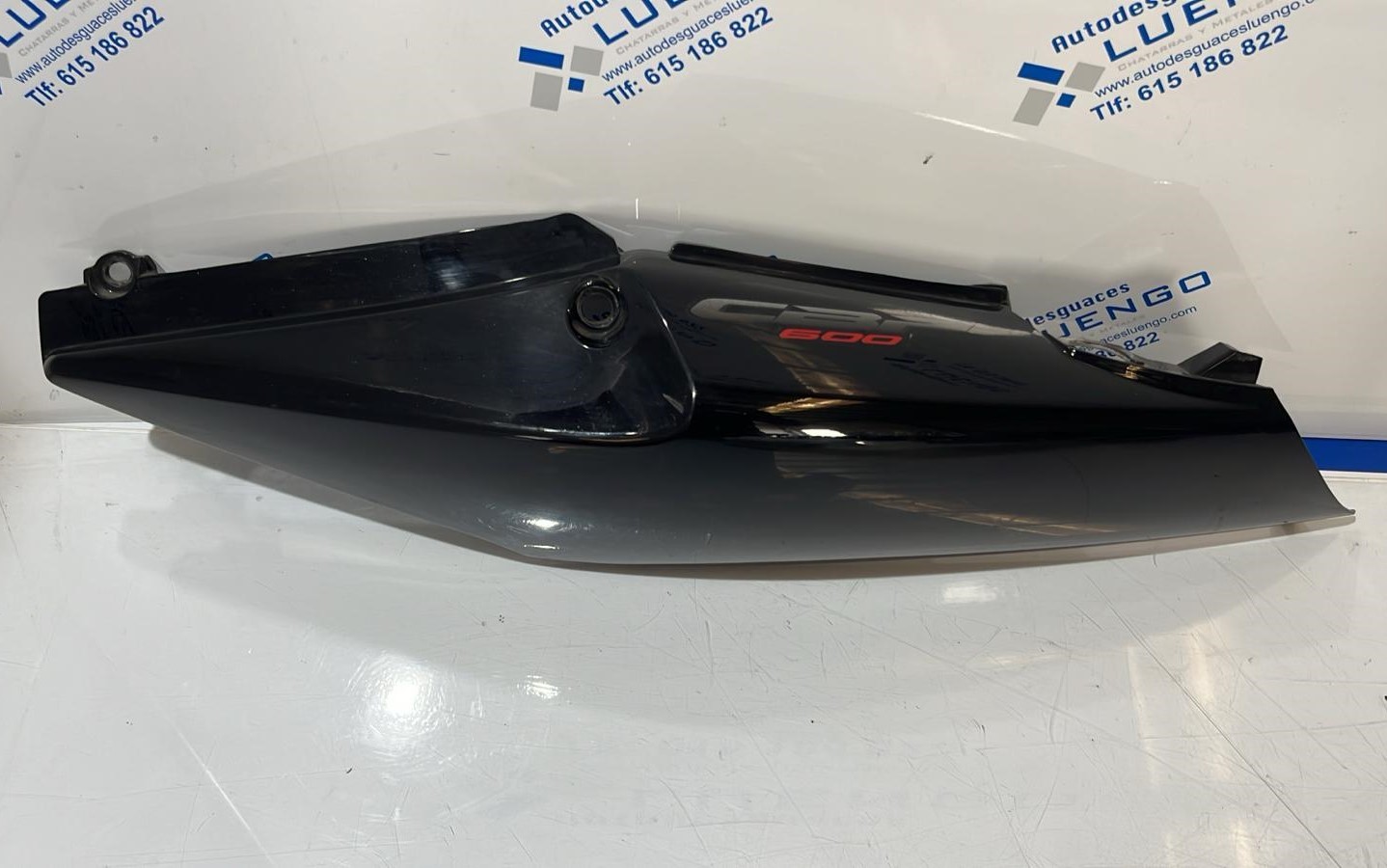 Lateral trasero izquierdo Honda CBF 600 2007