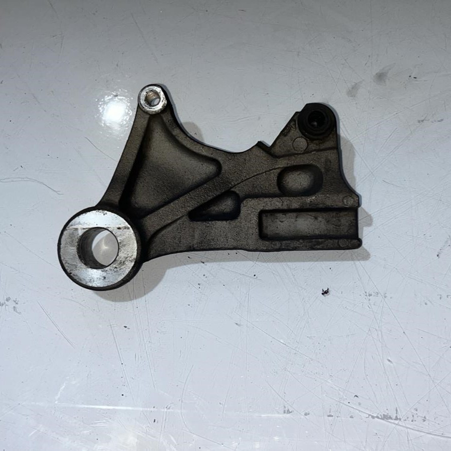 Soporte de pinza de freno trasera Honda CBF 600 2007