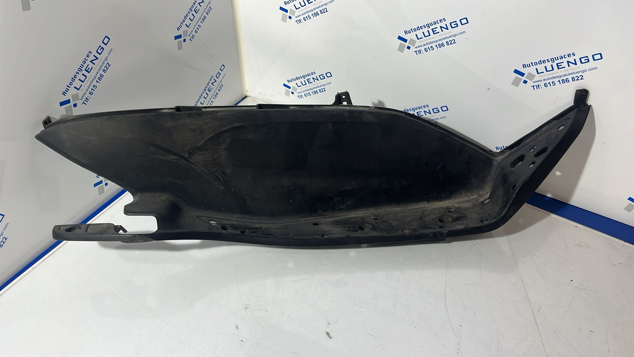 Suelo derecho Honda PCX 125 2011