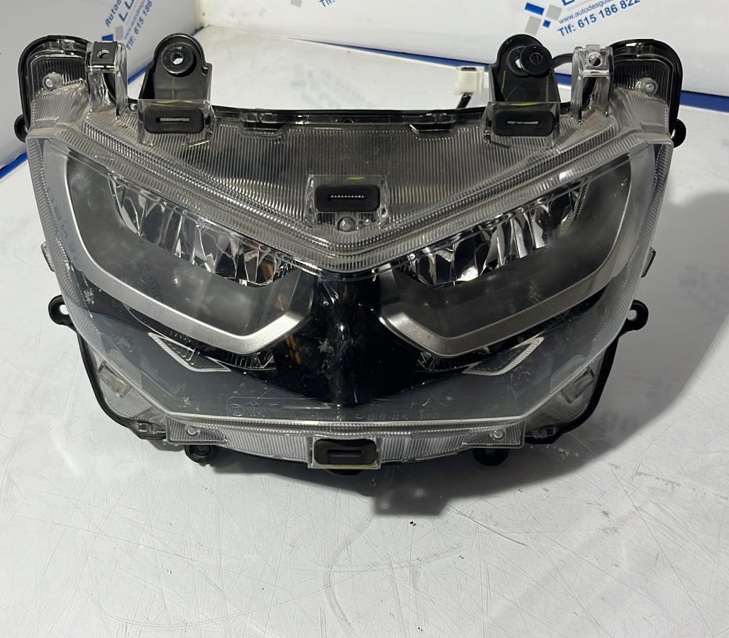Faro delantero Yamaha Nmax 125 2023