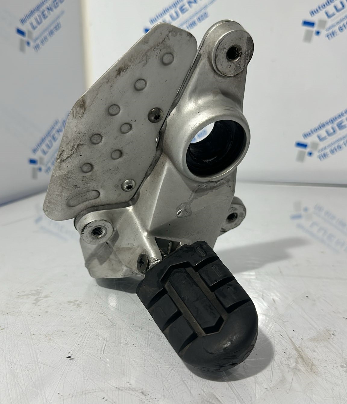 Estribera izquierda y soporte Ducati Hypermotard 1100 2008