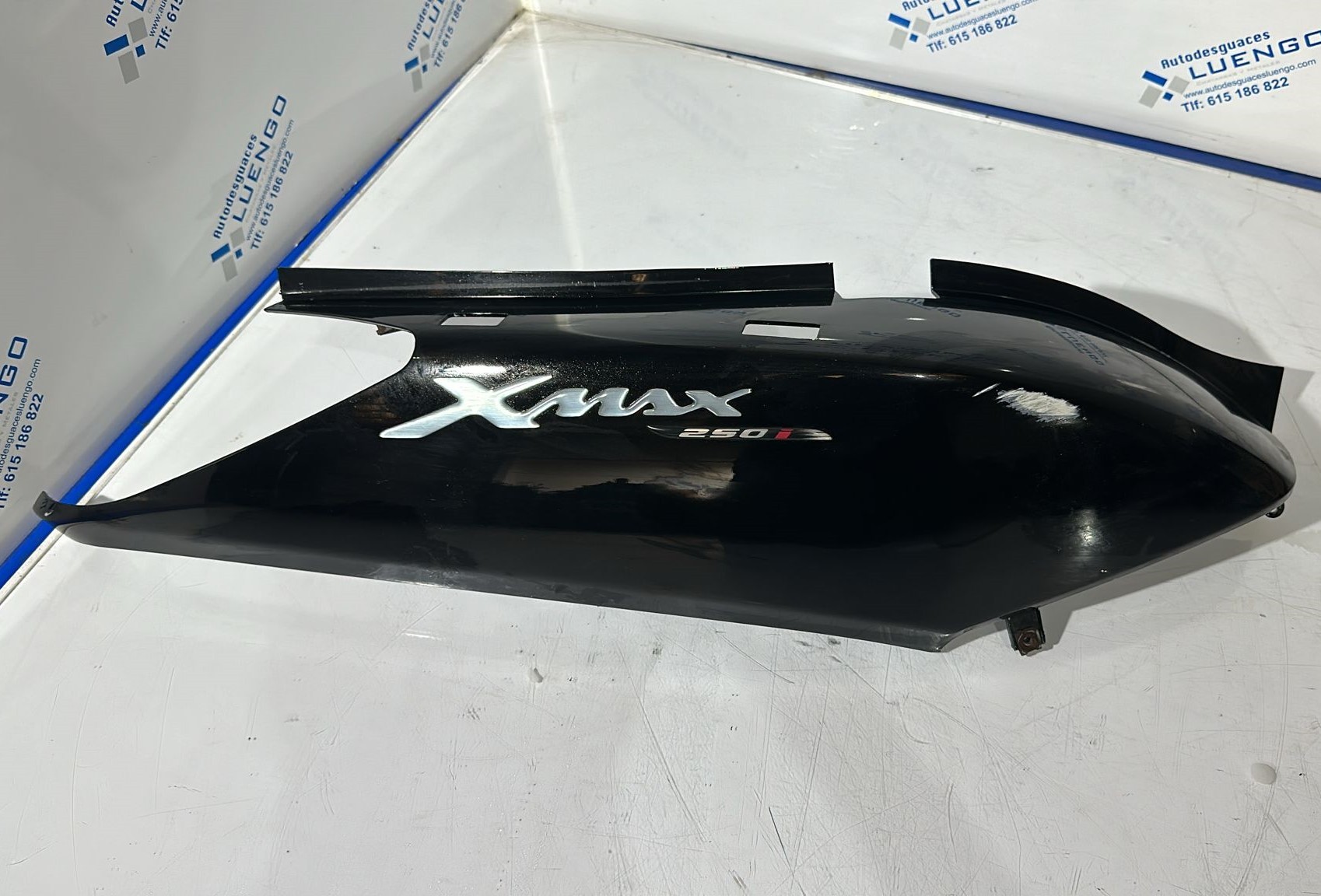 Lateral trasero derecho Yamaha Xmax 250 2007