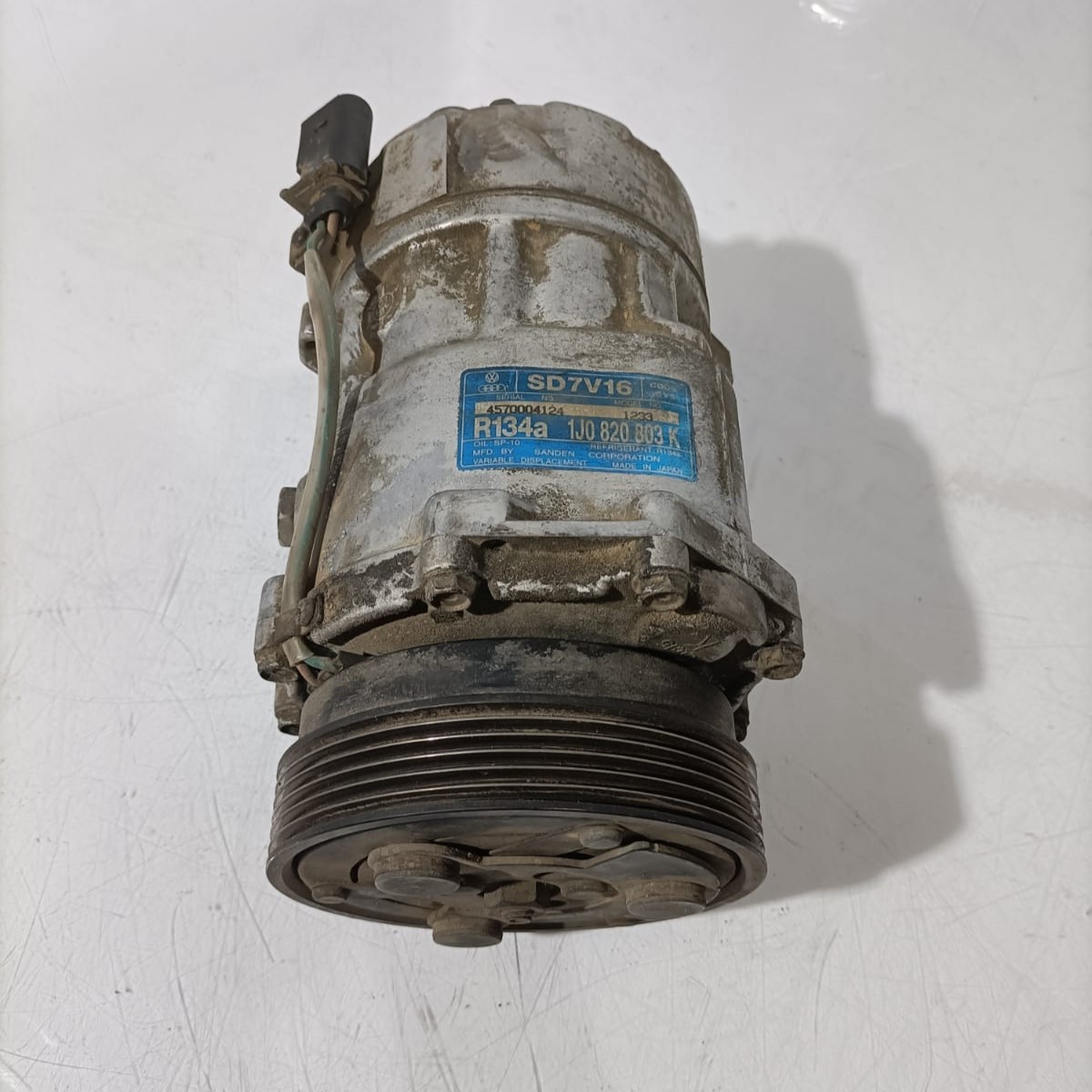 Compresor de aire acondicionado Seat Ibiza 1.4 gasolina 2001