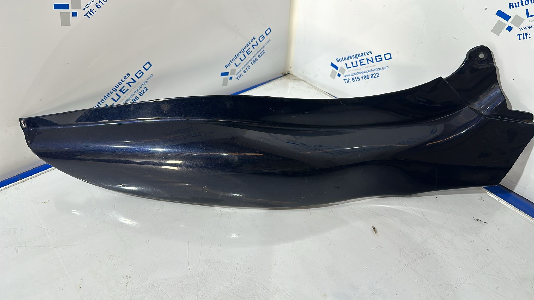 Lateral trasero derecho BMW K1200GT 2003