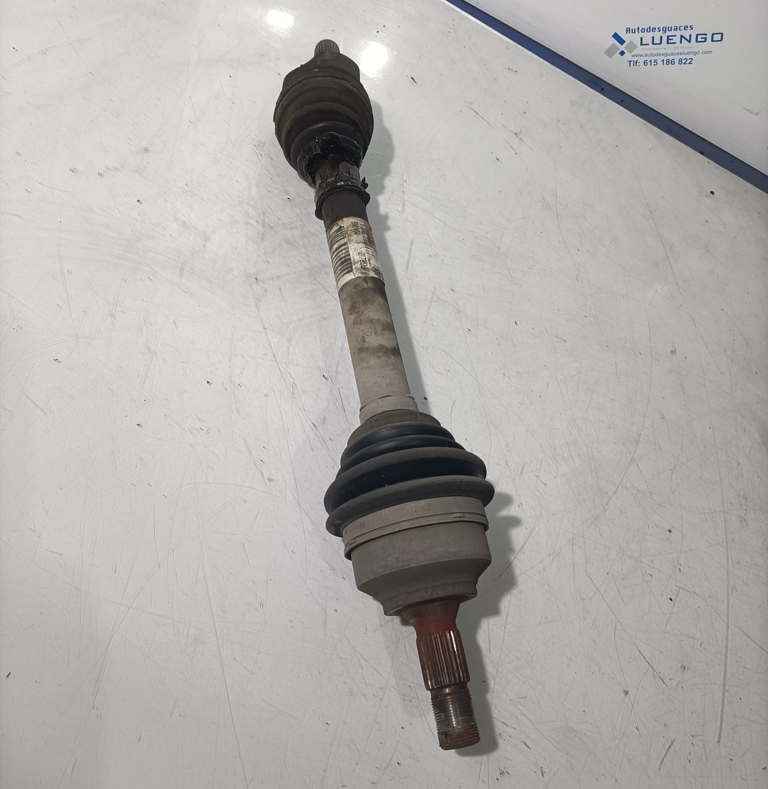 Palier delantero izquierdo Nissan X-Trail 2002