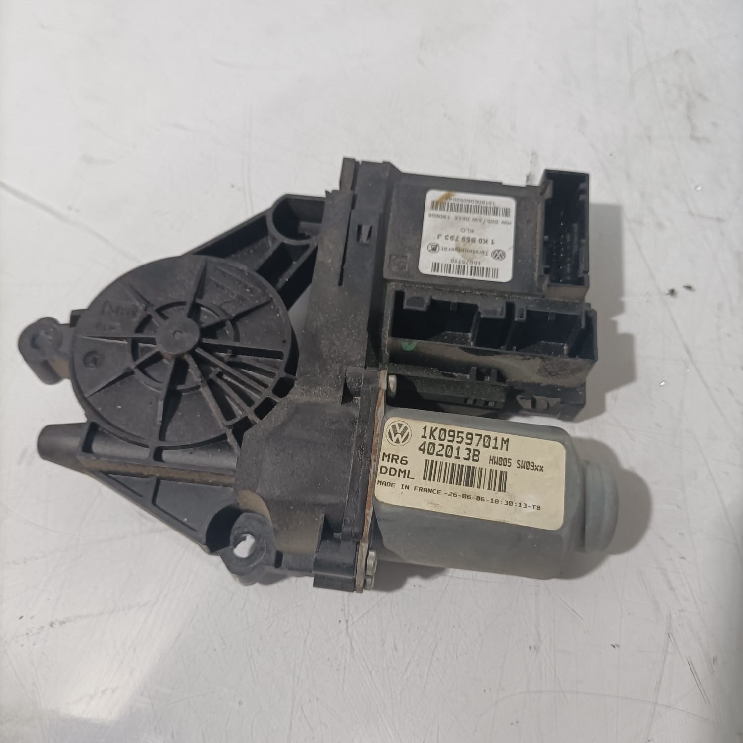 Motor elevalunas izquierdo Volkswagen Golf V 2006