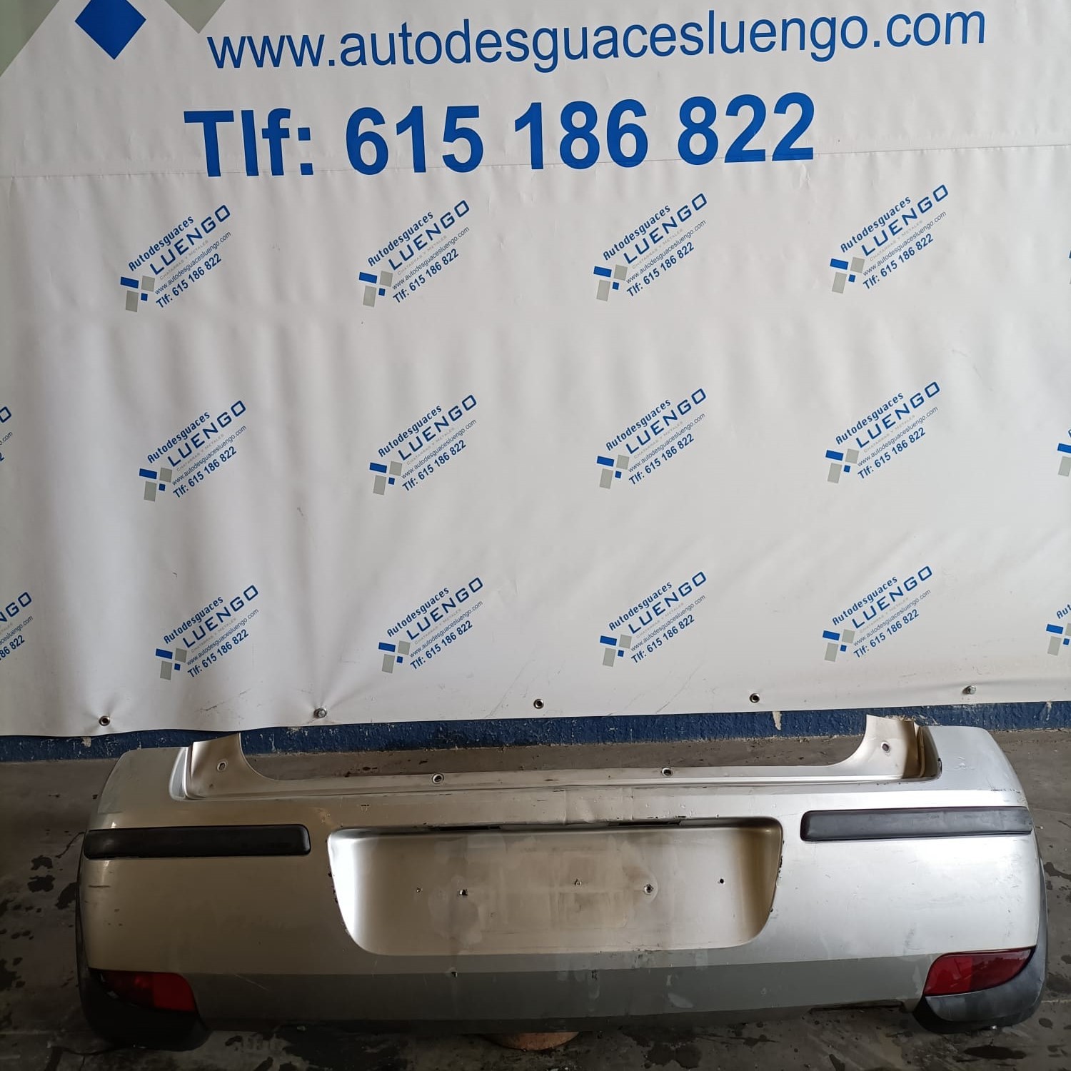Paragolpes trasero Opel Corsa 2004