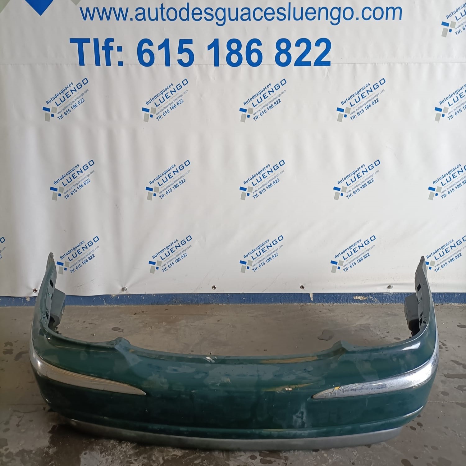 Paragolpes trasero Jaguar X-Type 2004